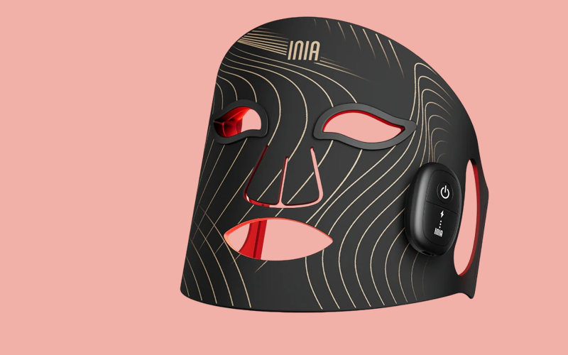 Inia Glow Red Light Therapy LED Mask Review – Does This LED Mask Really Work?