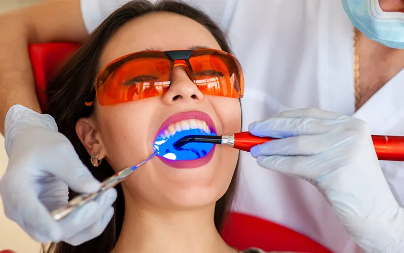 Red Light Therapy for Teeth and Gums: Enhance Your Smile Naturally