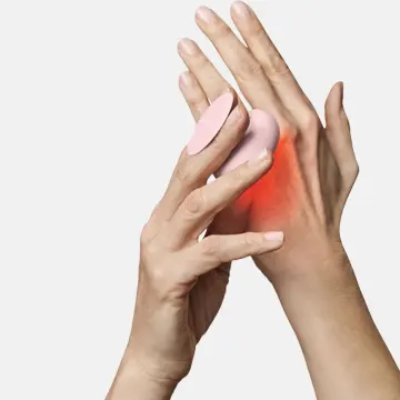 solawave-2-in-1-skincare-mini-use